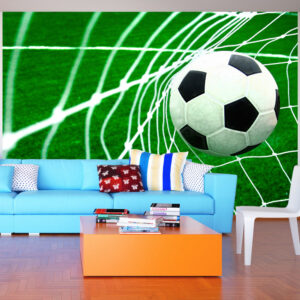 ARTGEIST Sport fototapet med motiv af fodbold i fodboldmål på græs (flere størrelser) 150x105